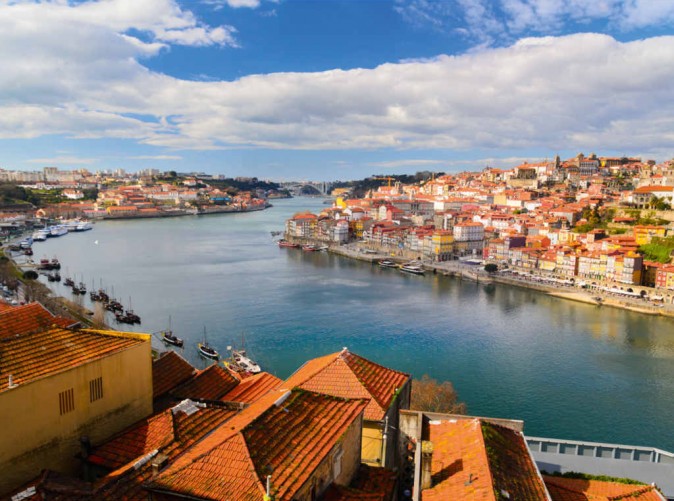 015_Lernidee Reisen_Portugal_Schoene Aussichten Touristik_Porto - Douro - Sergey Peterman fotolia